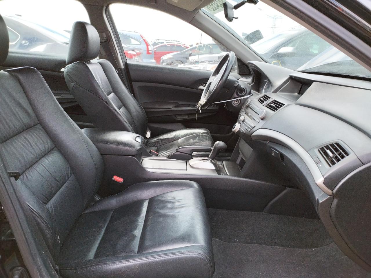 Photo 5 from auction – 2011 HONDA ACCORD SE with VIN 1HGCP2F65BA042209