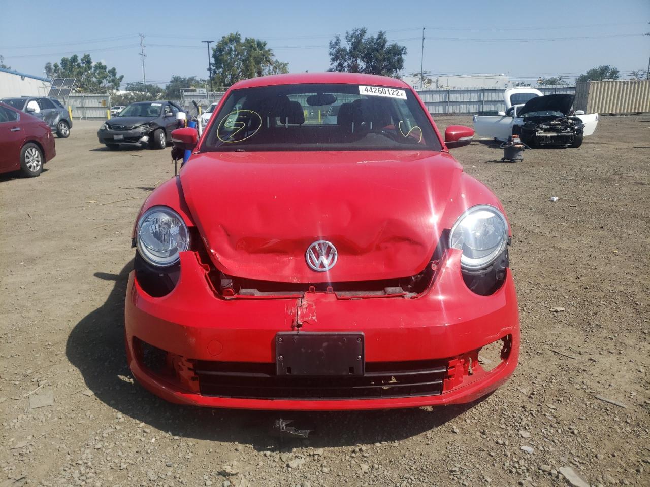 Photo 9 from auction – 2014 VOLKSWAGEN BEETLE with VIN 3VWJP7AT2EM621498