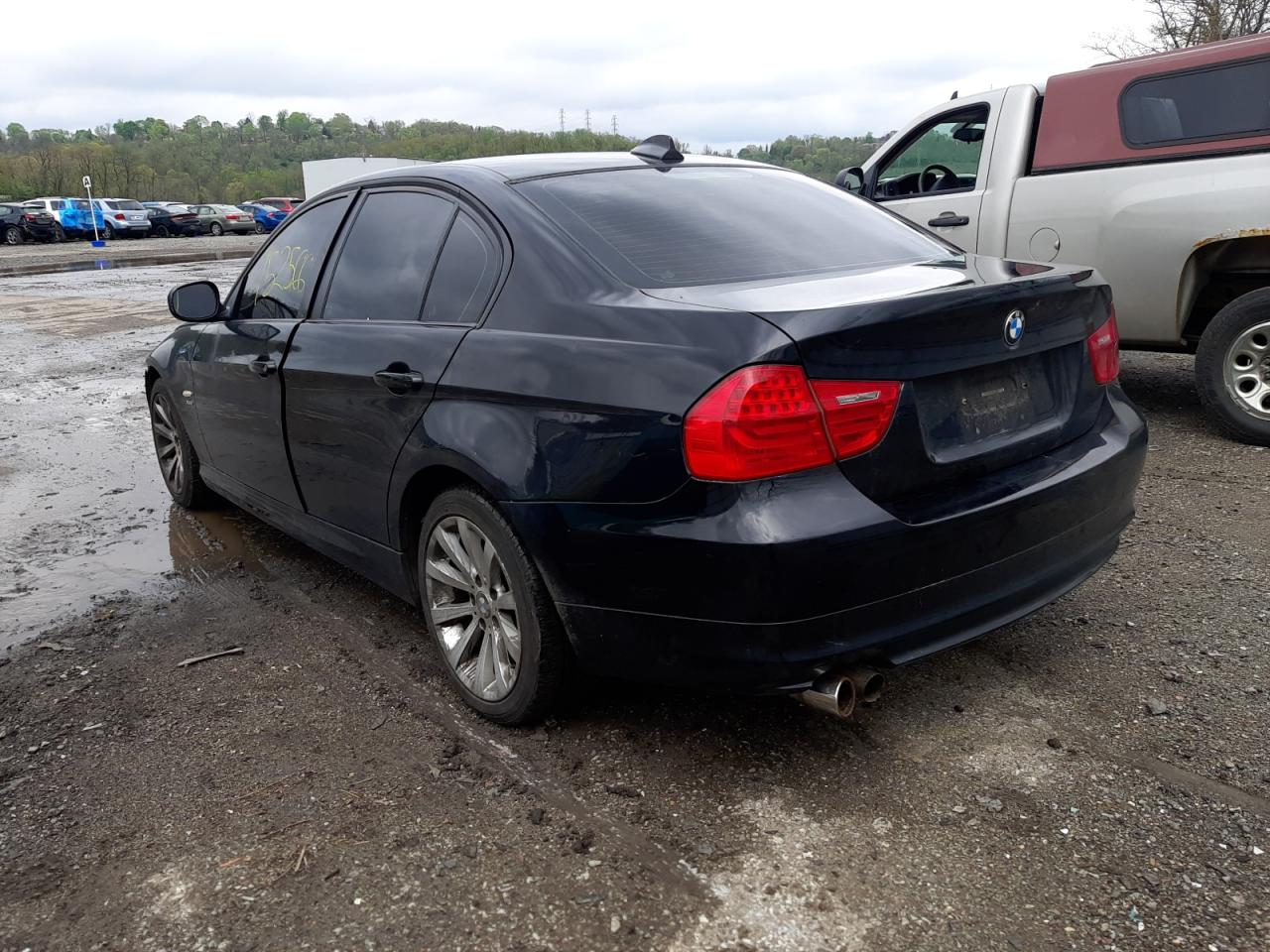 Photo 3 from auction – 2011 BMW 328 XI with VIN WBAPK7C56BA463408