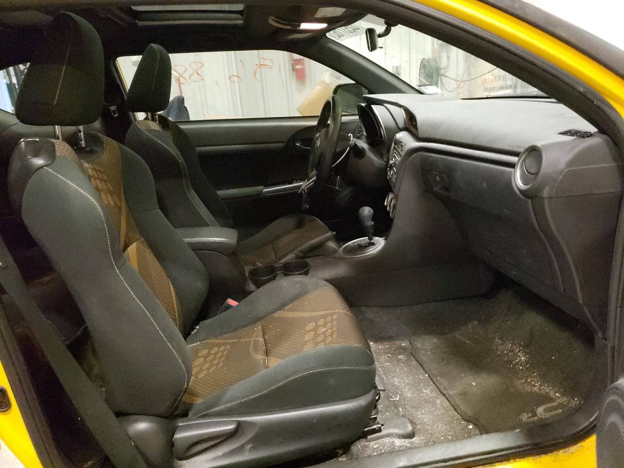 Photo 5 from auction – 2012 TOYOTA SCION TC with VIN JTKJF5C74C3028114