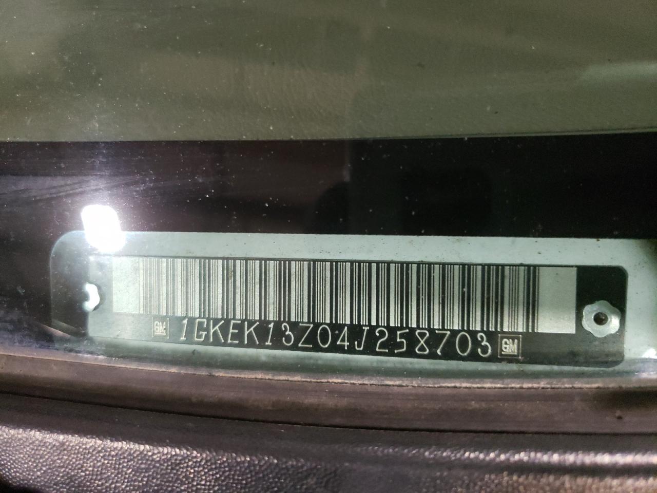 Photo 10 from auction – 2004 GMC YUKON with VIN 1GKEK13Z04J258703