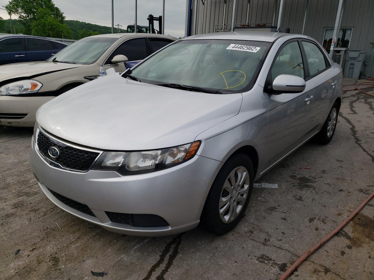 Photo 2 from auction – 2011 KIA FORTE EX with VIN KNAFU4A28B5397224