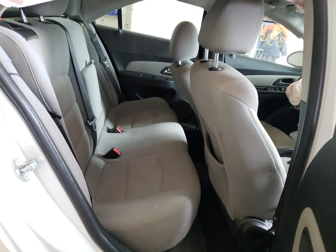 Photo 6 from auction – 2014 CHEVROLET CRUZE LT with VIN 1G1PC5SB5E7442989