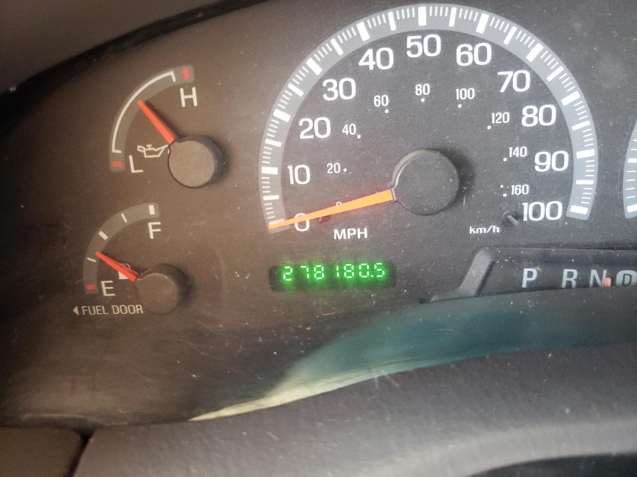 Photo 8 from auction – 2002 FORD F150 with VIN 1FTRX18L92NB34373
