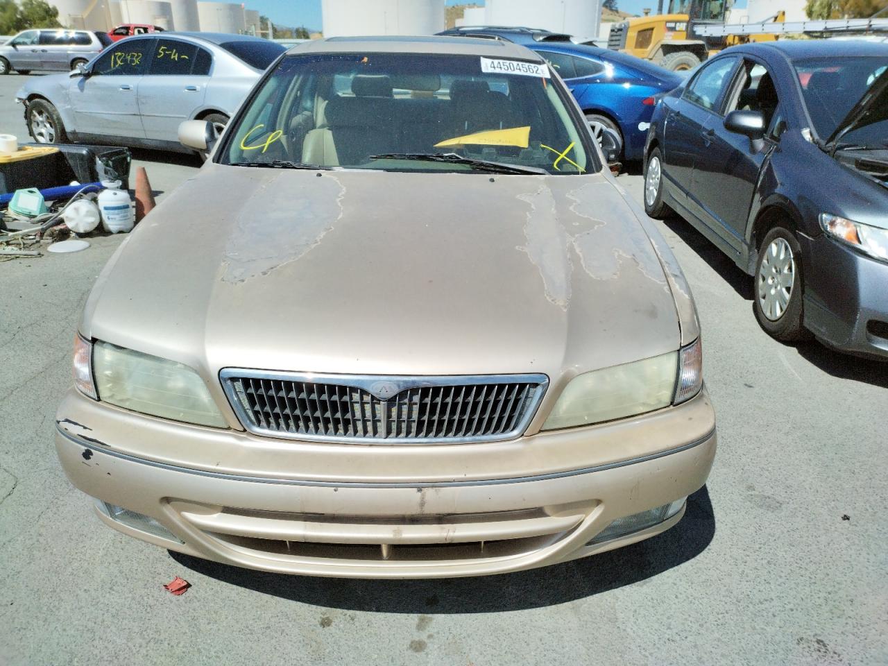 Photo 9 from auction – 1998 INFINITI I30 with VIN JNKCA21A3WT624281