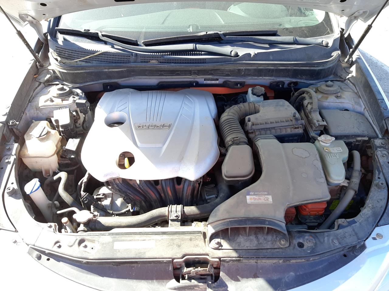Photo 7 from auction – 2011 HYUNDAI SONATA HYB with VIN KMHEC4A41BA001995
