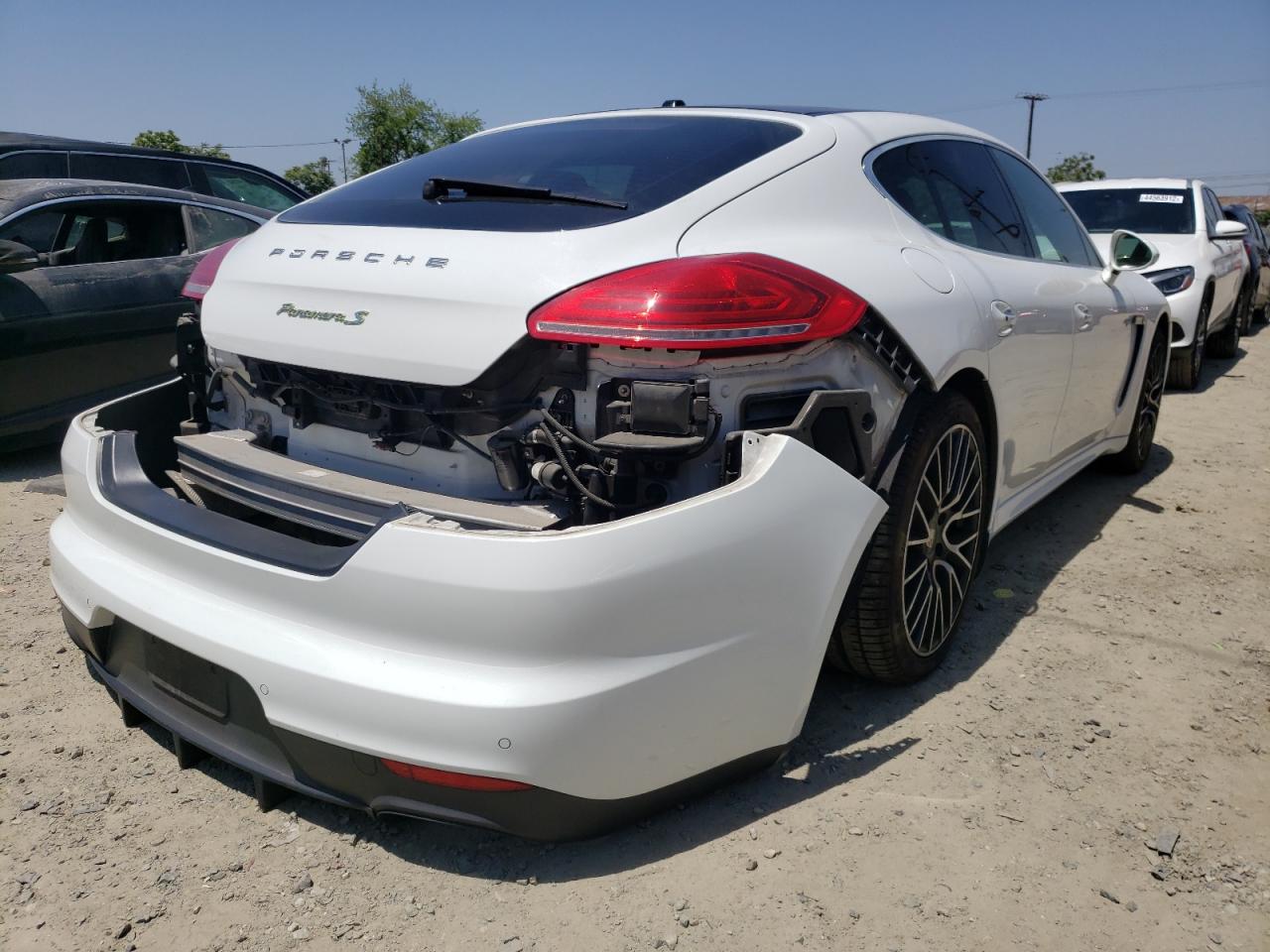 Photo 4 from auction – 2014 PORSCHE PANAMERA S with VIN WP0AD2A79EL044097