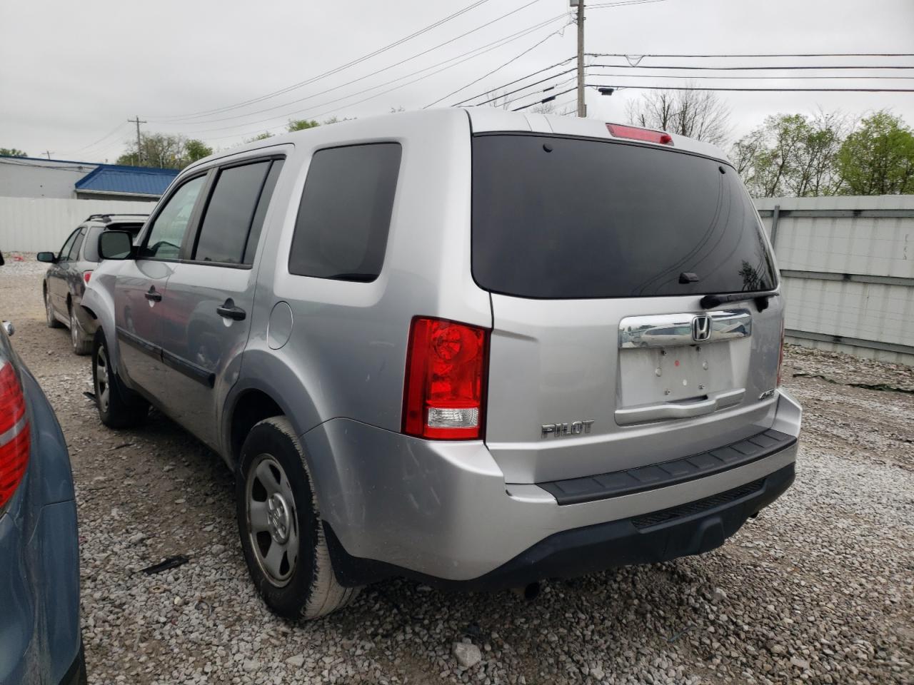 Photo 3 from auction – 2014 HONDA PILOT LX with VIN 5FNYF4H24EB056160