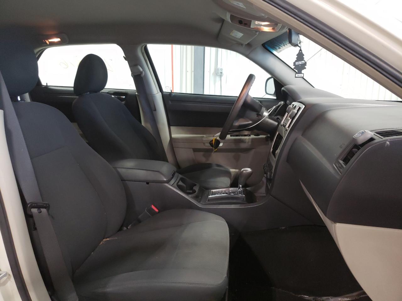 Photo 5 from auction – 2007 CHRYSLER 300 with VIN 2C3LA43R37H889480