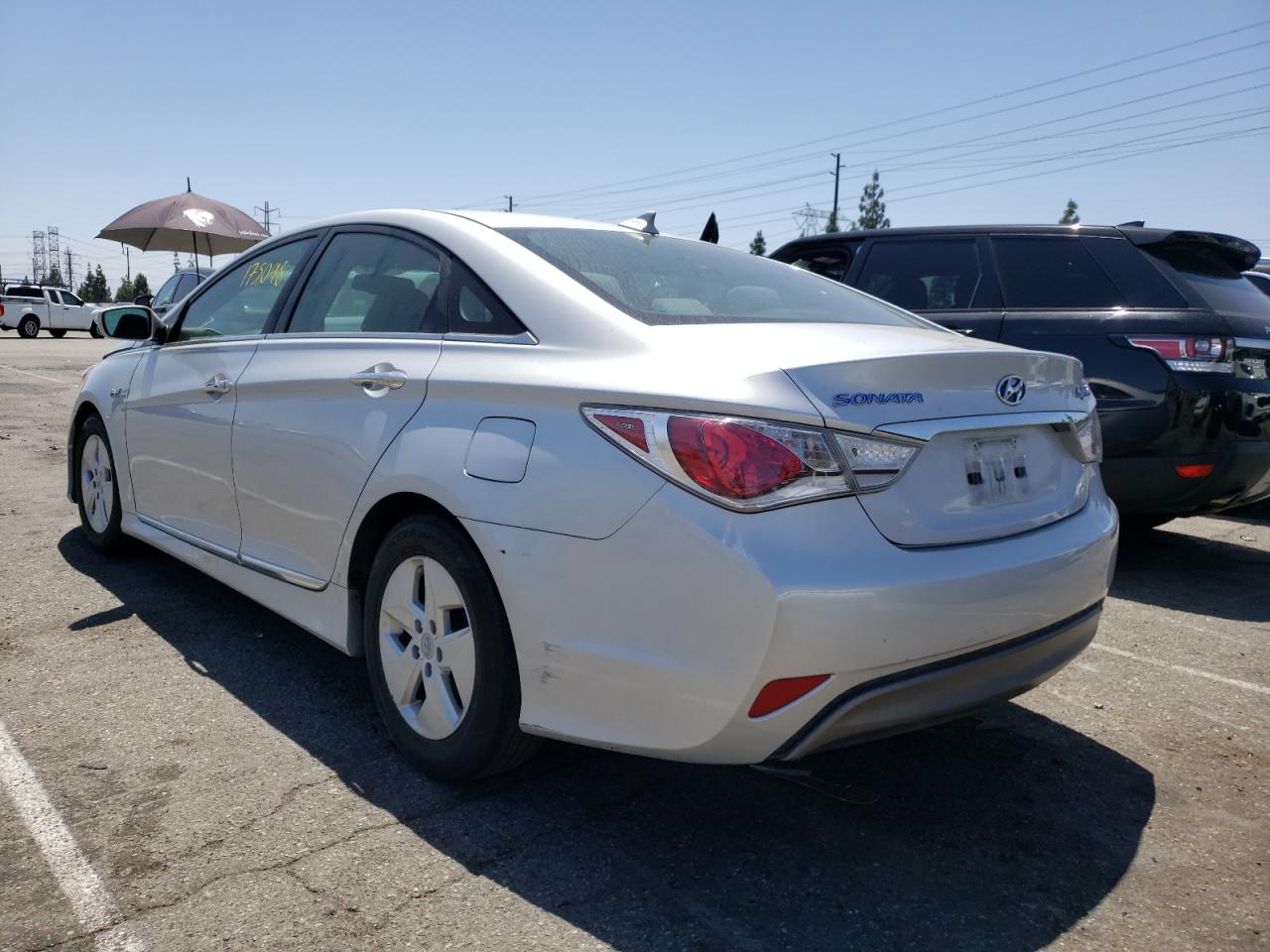 Photo 3 from auction – 2012 HYUNDAI SONATA HYB with VIN KMHEC4A46CA031172