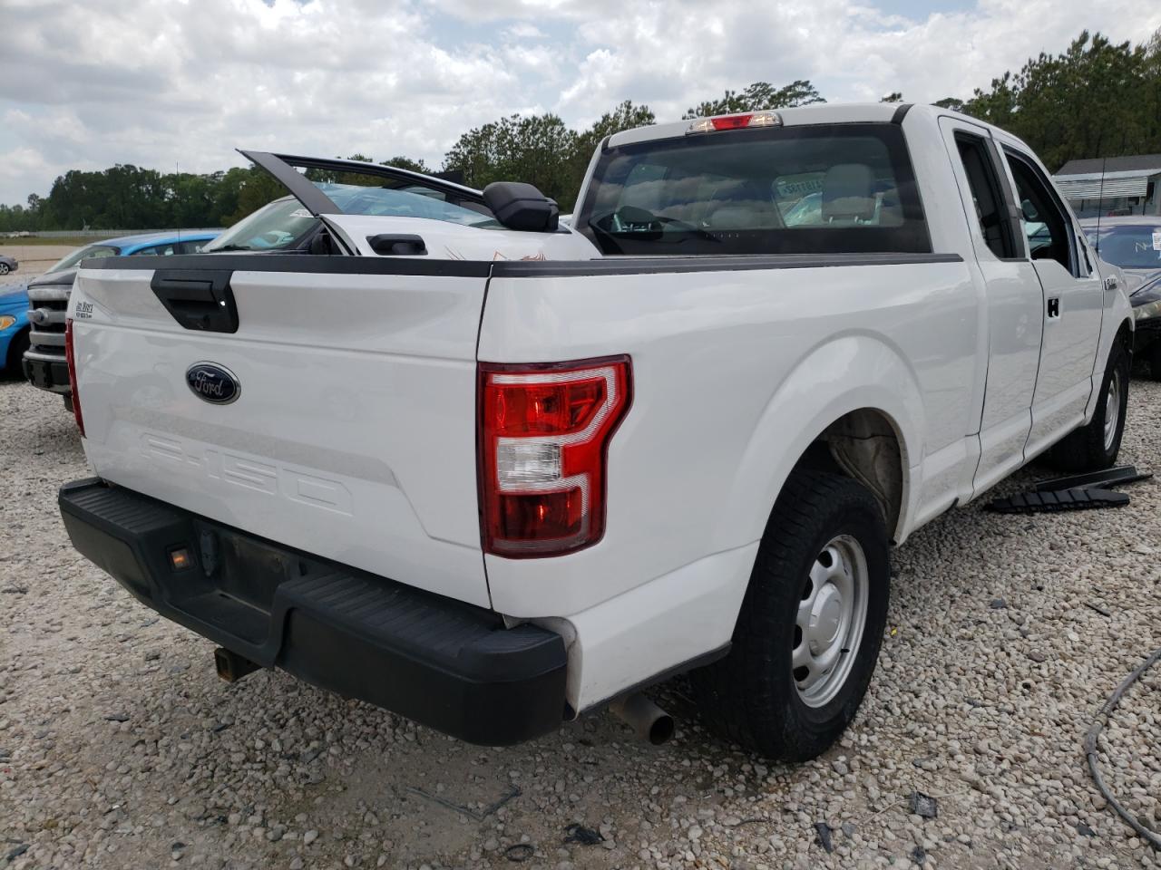 Photo 4 from auction – 2018 FORD F150 SUPER with VIN 1FTEX1CB1JKD25170