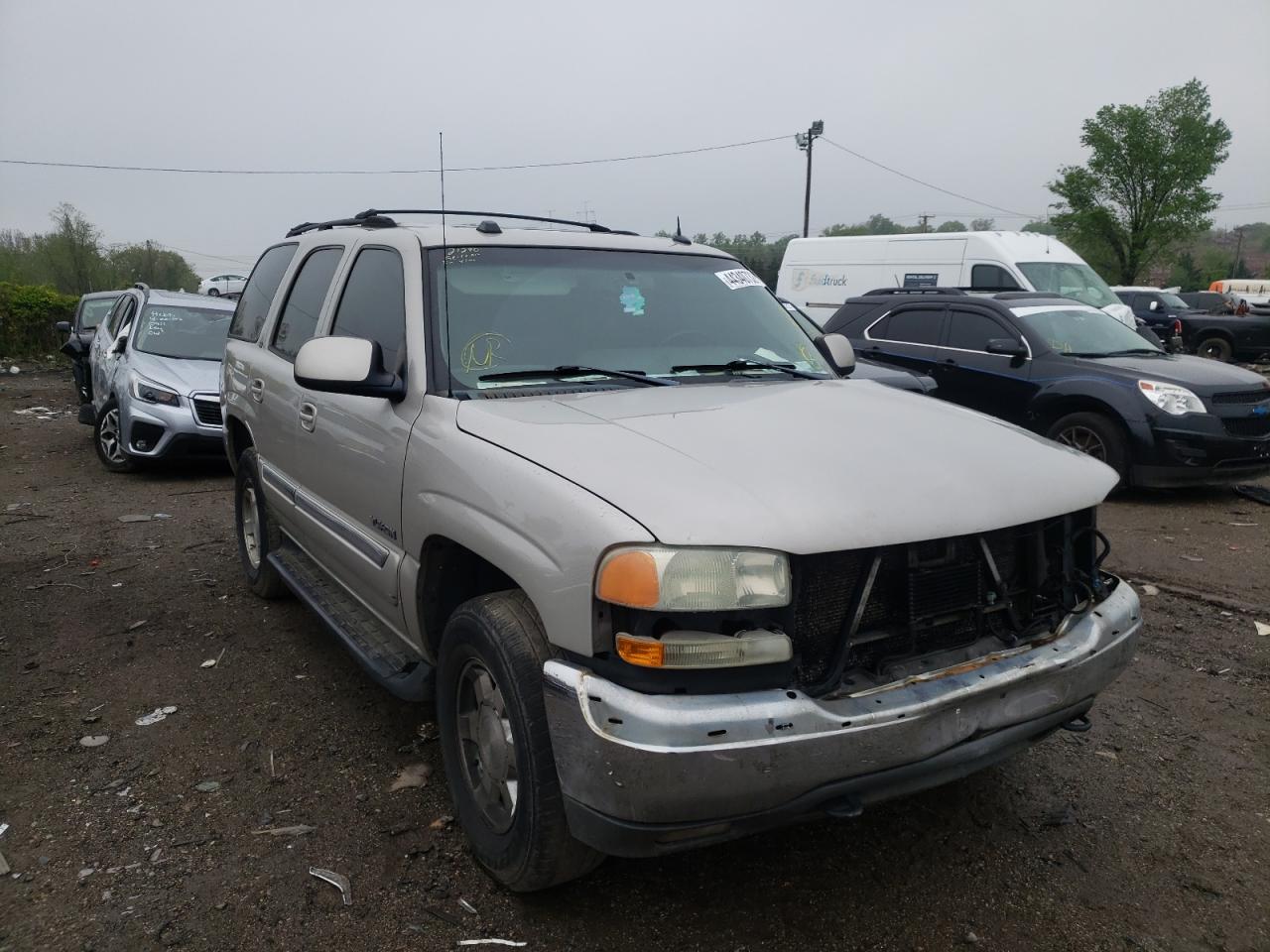 GMC YUKON 2004 with VIN 1GKEK13TX4J257103 - Photo from auction
