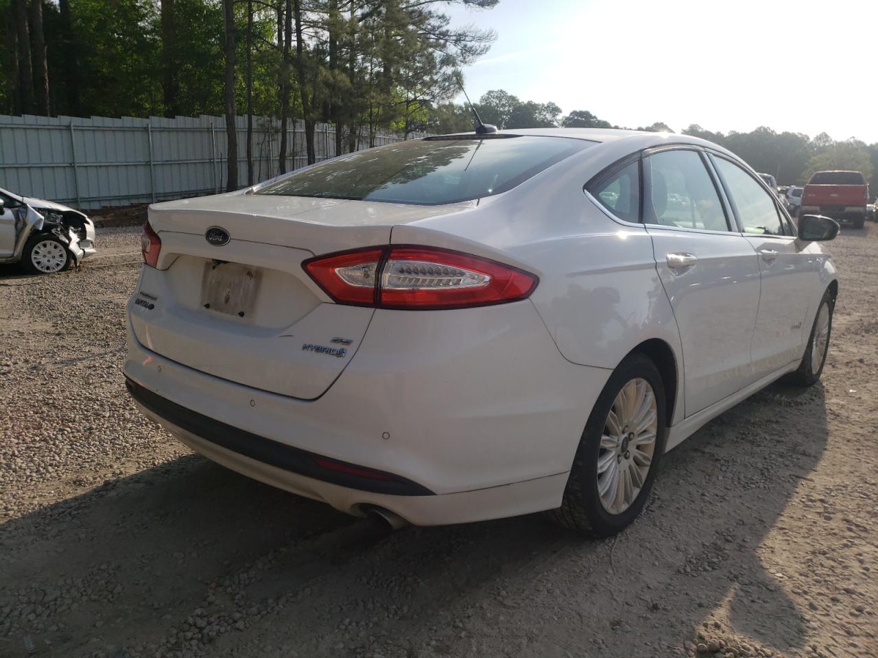 Photo 4 from auction – 2016 FORD FUSION SE with VIN 3FA6P0LU6GR127078