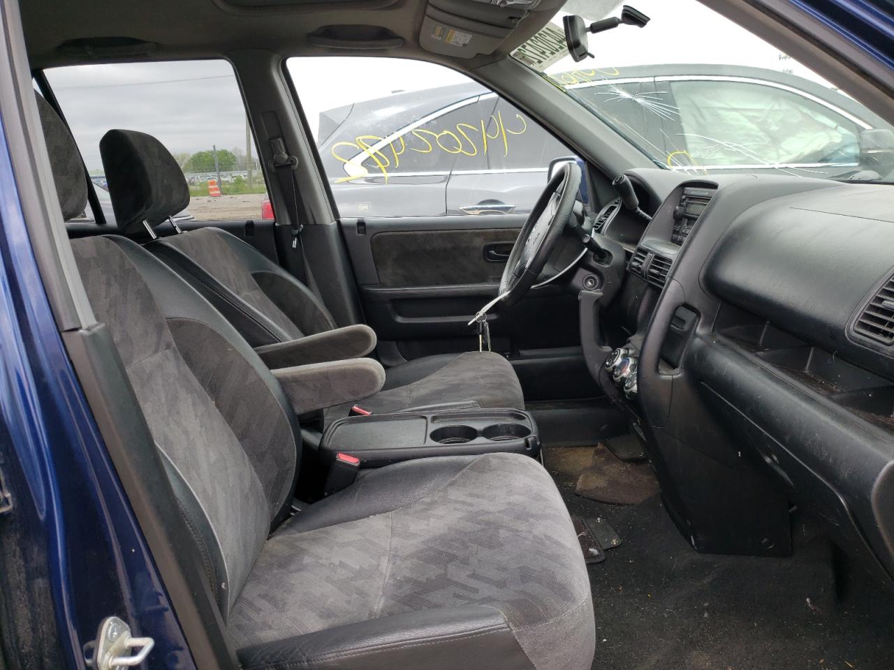 Photo 5 from auction – 2004 HONDA CR-V EX with VIN JHLRD78874C008621