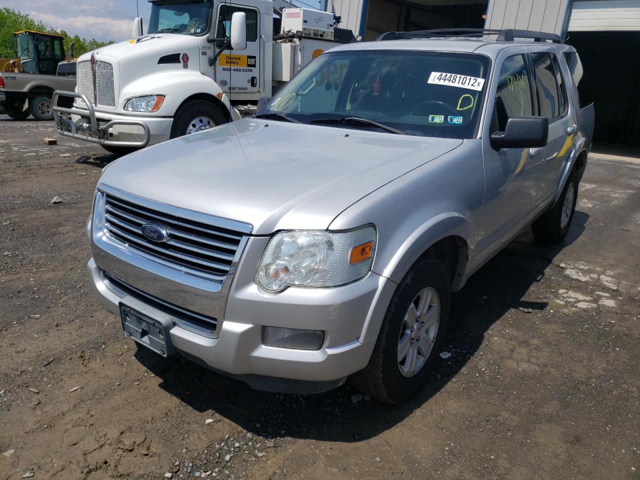 Photo 2 from auction – 2010 FORD EXPLORER X with VIN 1FMEU7DEXAUA64917