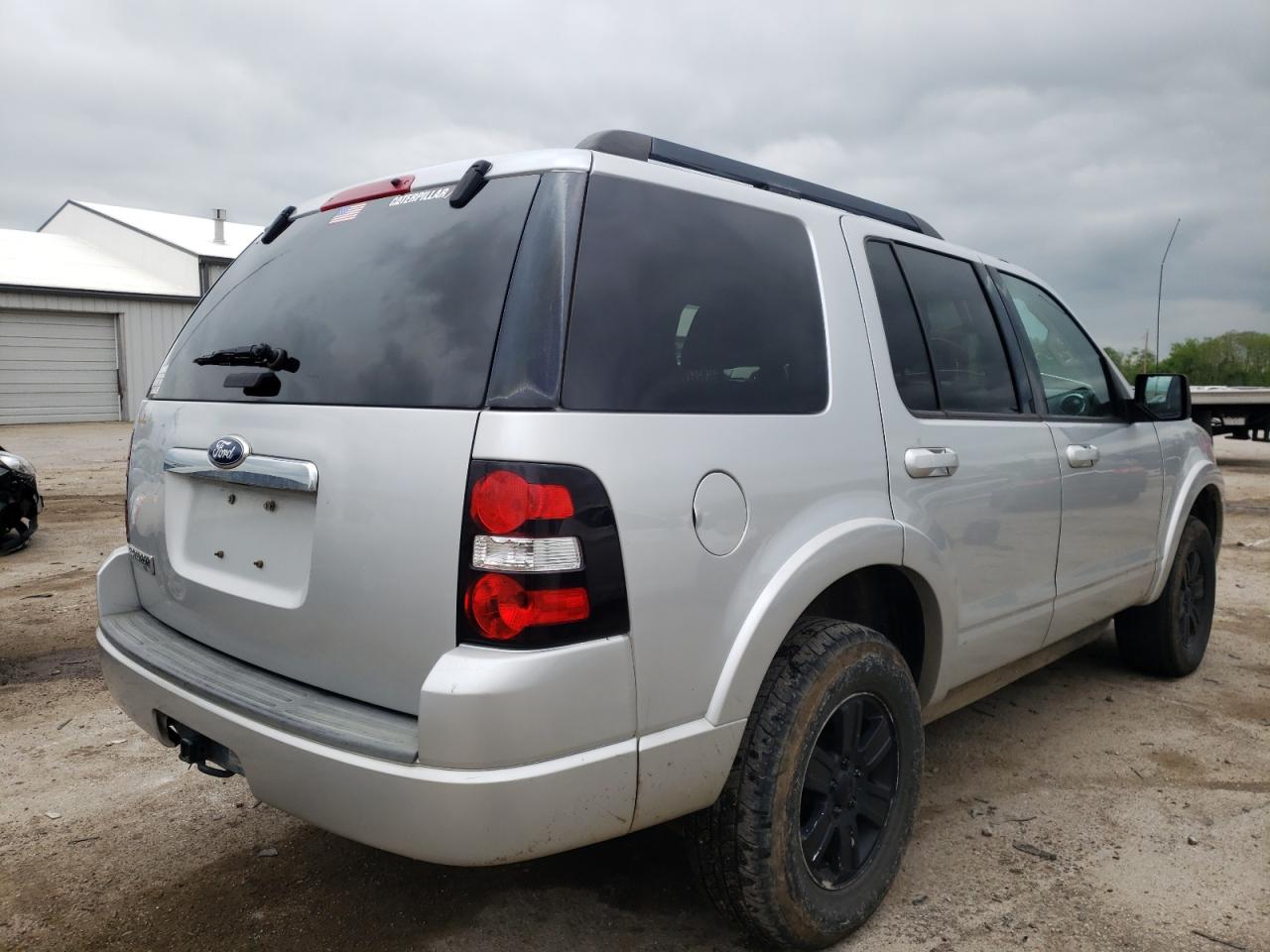 Photo 4 from auction – 2010 FORD EXPLORER X with VIN 1FMEU6DE9AUA62618