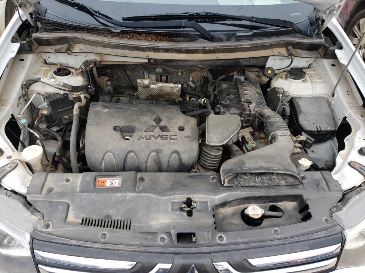 Photo 7 from auction – 2014 MITSUBISHI OUTLANDER with VIN JA4AD3A33EZ007511