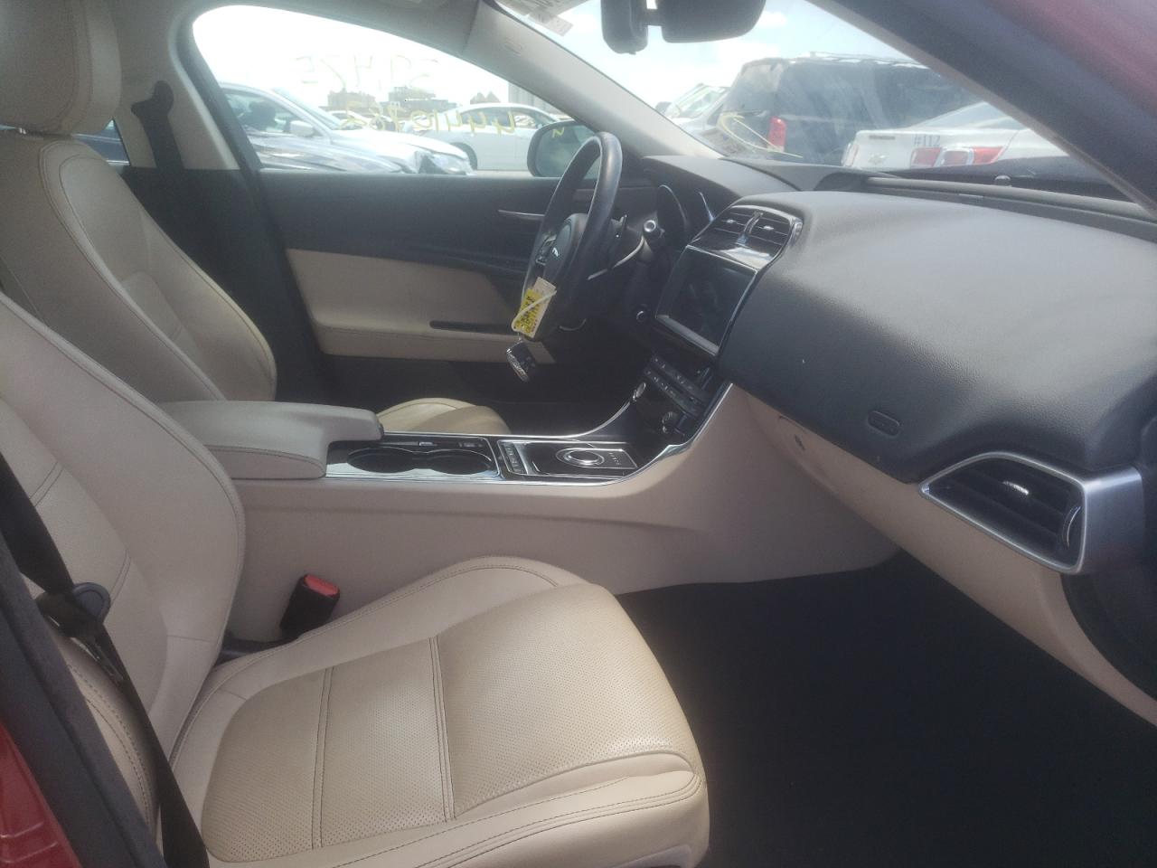 Photo 5 from auction – 2017 JAGUAR XE PRESTIG with VIN SAJAE4BG2HA955218