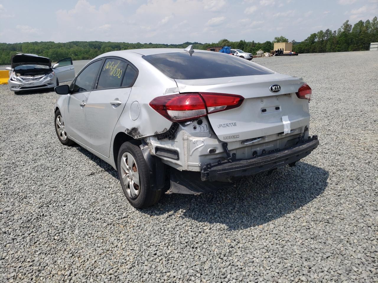 Photo 3 from auction – 2018 KIA FORTE LX with VIN 3KPFK4A76JE168869