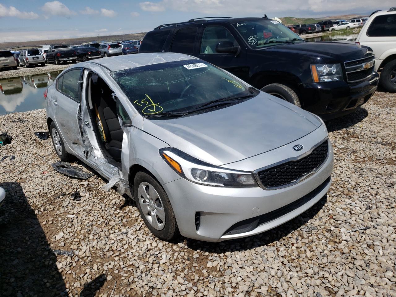KIA FORTE LX 2018 with VIN 3KPFK4A70JE206189 - Photo from auction