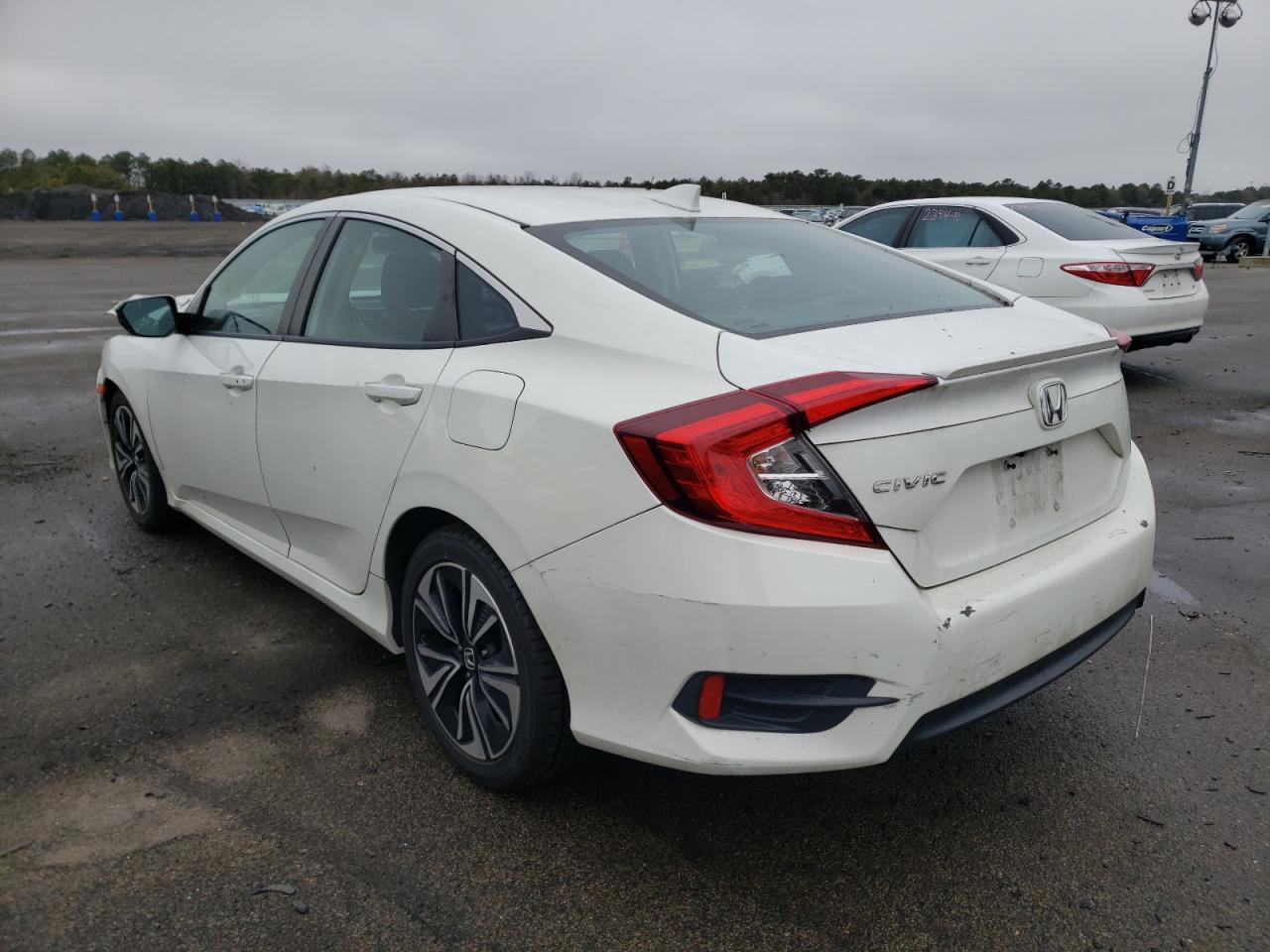 Photo 3 from auction – 2016 HONDA CIVIC EX with VIN 19XFC1F36GE205591