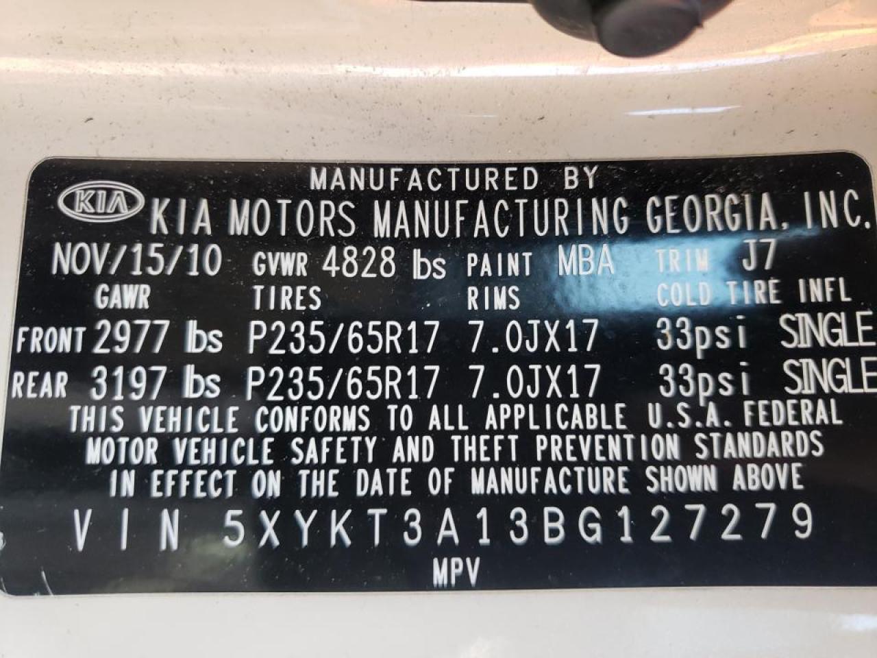 Photo 10 from auction – 2011 KIA SORENTO with VIN 5XYKT3A13BG127279