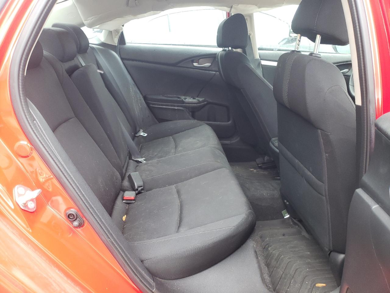 Photo 6 from auction – 2018 HONDA CIVIC EX with VIN 2HGFC2F78JH538428