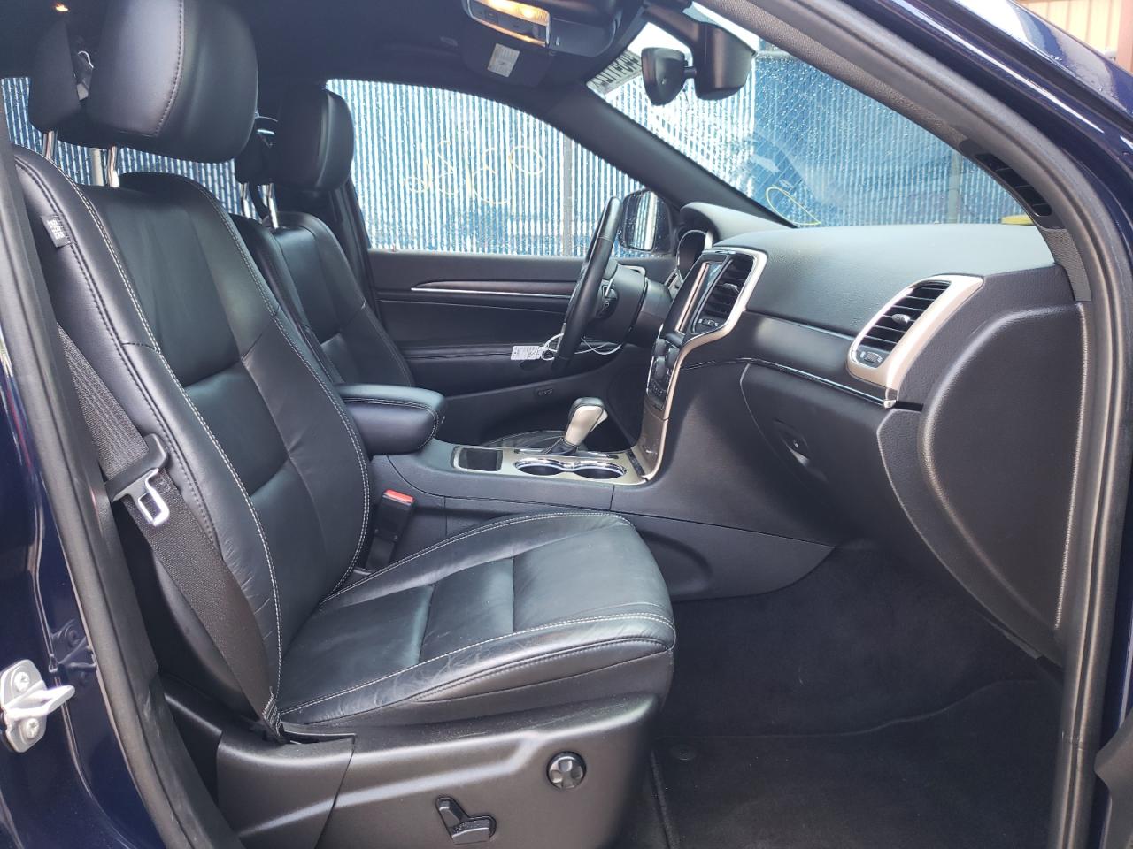 Photo 5 from auction – 2017 JEEP GRAND CHER with VIN 1C4RJEBG9HC622747