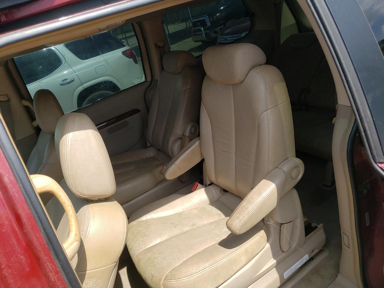 Photo 6 from auction – 2007 HYUNDAI ENTOURAGE with VIN KNDMC233476027218