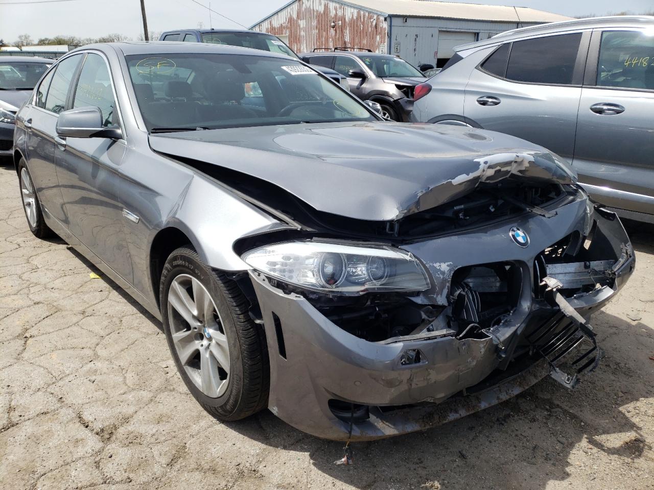 BMW 528 XI 2013 with VIN WBAXH5C57DD110163 - Photo from auction