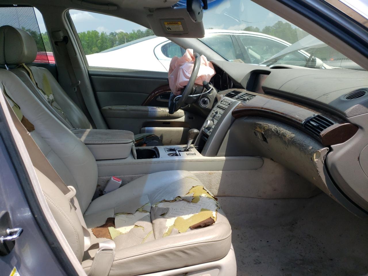 Photo 5 from auction – 2005 ACURA RL with VIN JH4KB16585C016270