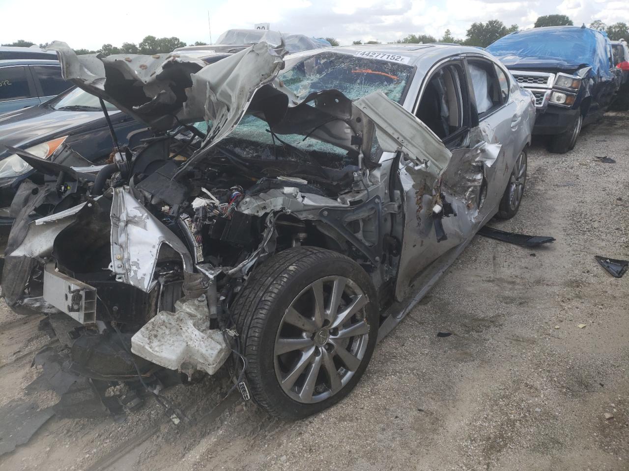Photo 2 from auction – 2013 LEXUS GS 350 with VIN JTHBE1BL0D5025365