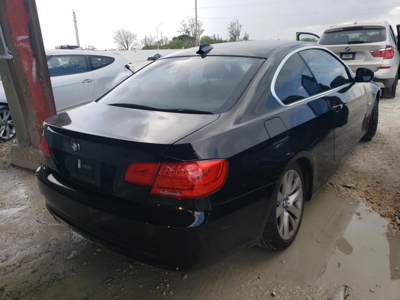 Photo 4 from auction – 2013 BMW 328 I with VIN WBAKE3C59DE771937