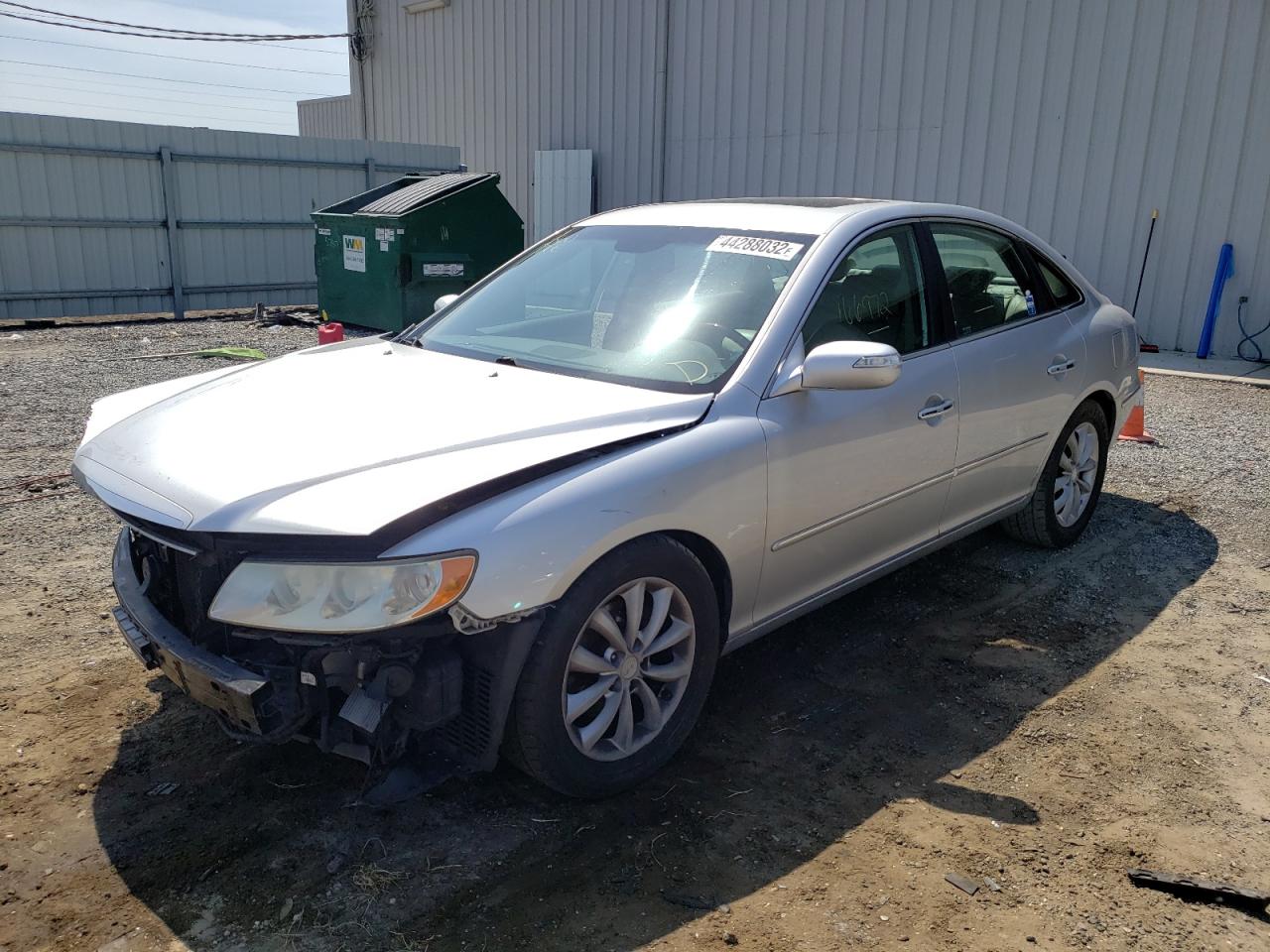 Photo 2 from auction – 2008 HYUNDAI AZERA SE with VIN KMHFC46F98A319970
