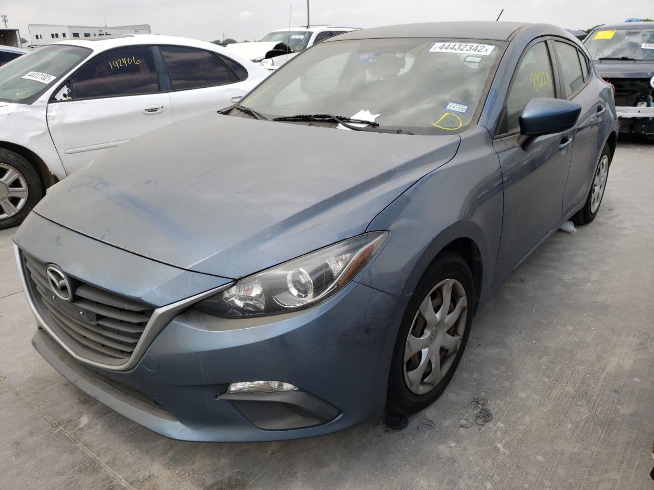 Photo 2 from auction – 2015 MAZDA 3 SPORT with VIN 3MZBM1K70FM217922