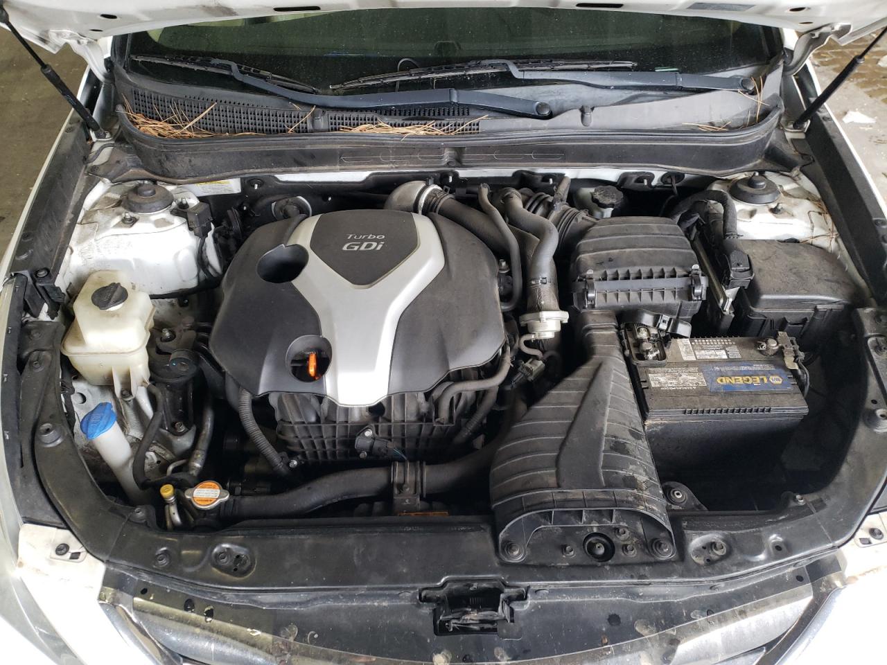 Photo 7 from auction – 2012 HYUNDAI SONATA SE with VIN 5NPEC4AB1CH501619