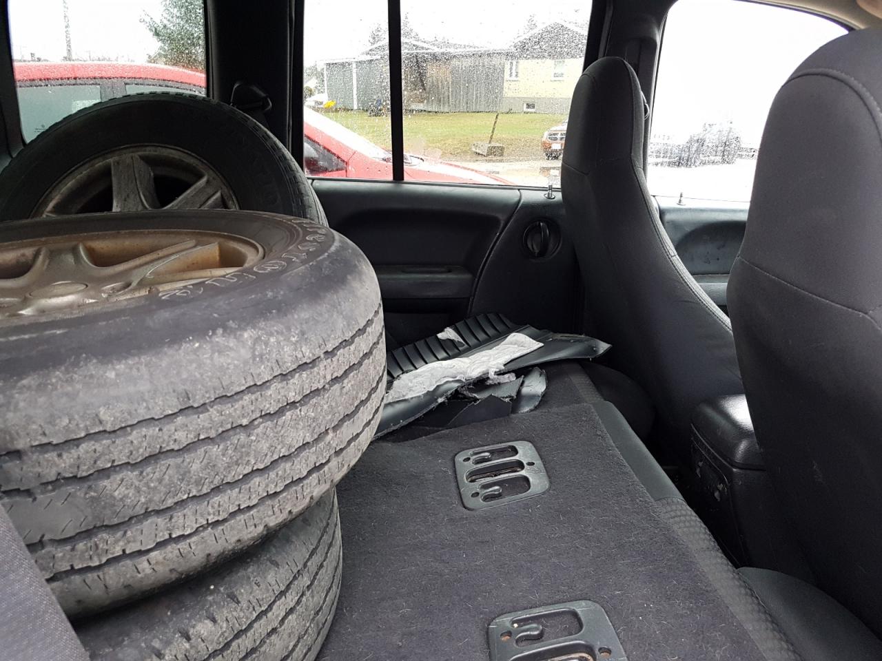Photo 6 from auction – 2003 JEEP LIBERTY SP with VIN 1J4GL48K03W714709