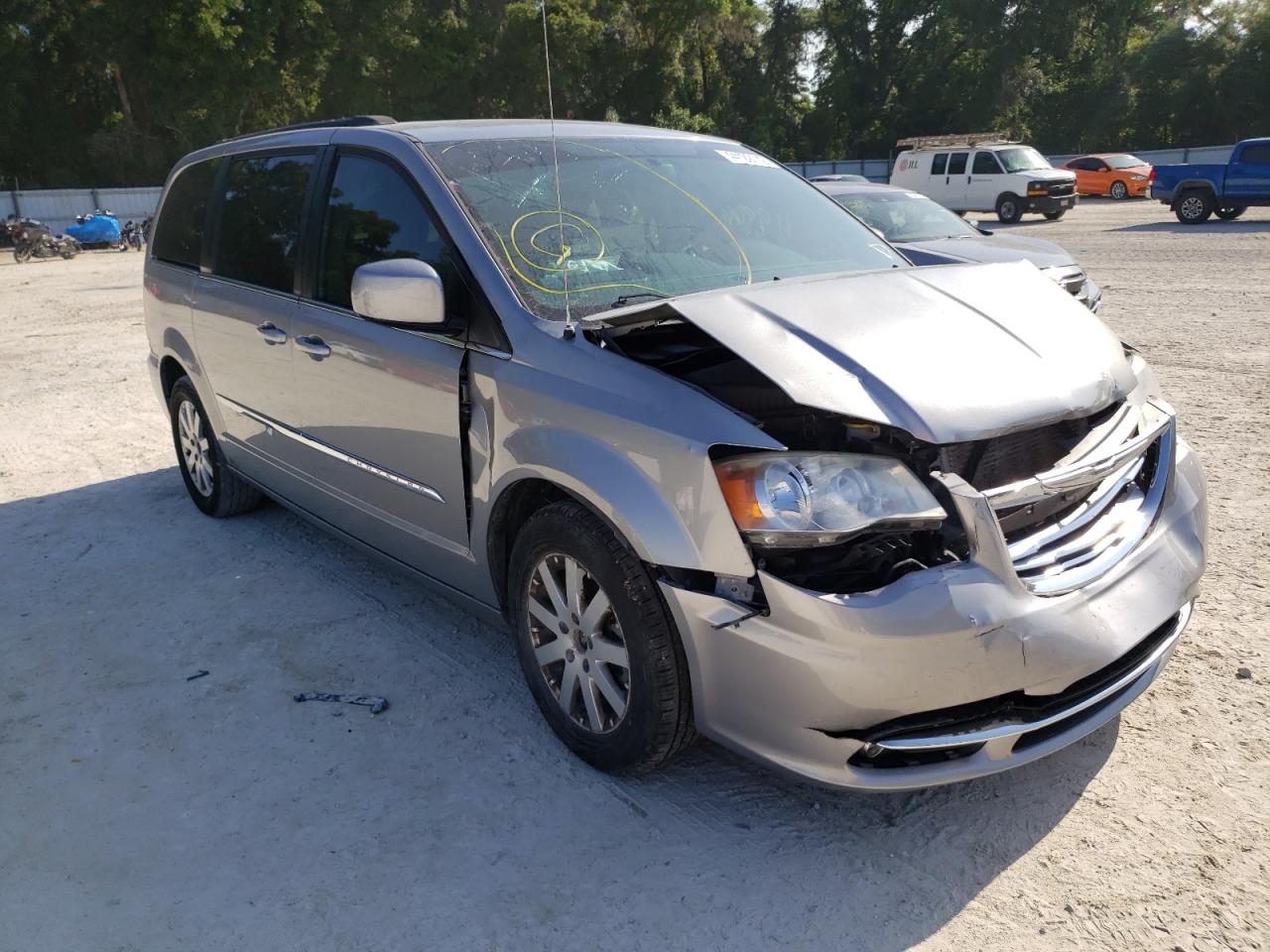 CHRYSLER TOWN & COU 2013 with VIN 2C4RC1BG9DR667921 - Photo from auction