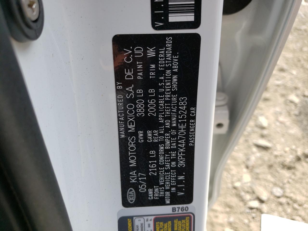 Photo 10 from auction – 2017 KIA FORTE LX with VIN 3KPFK4A70HE152483