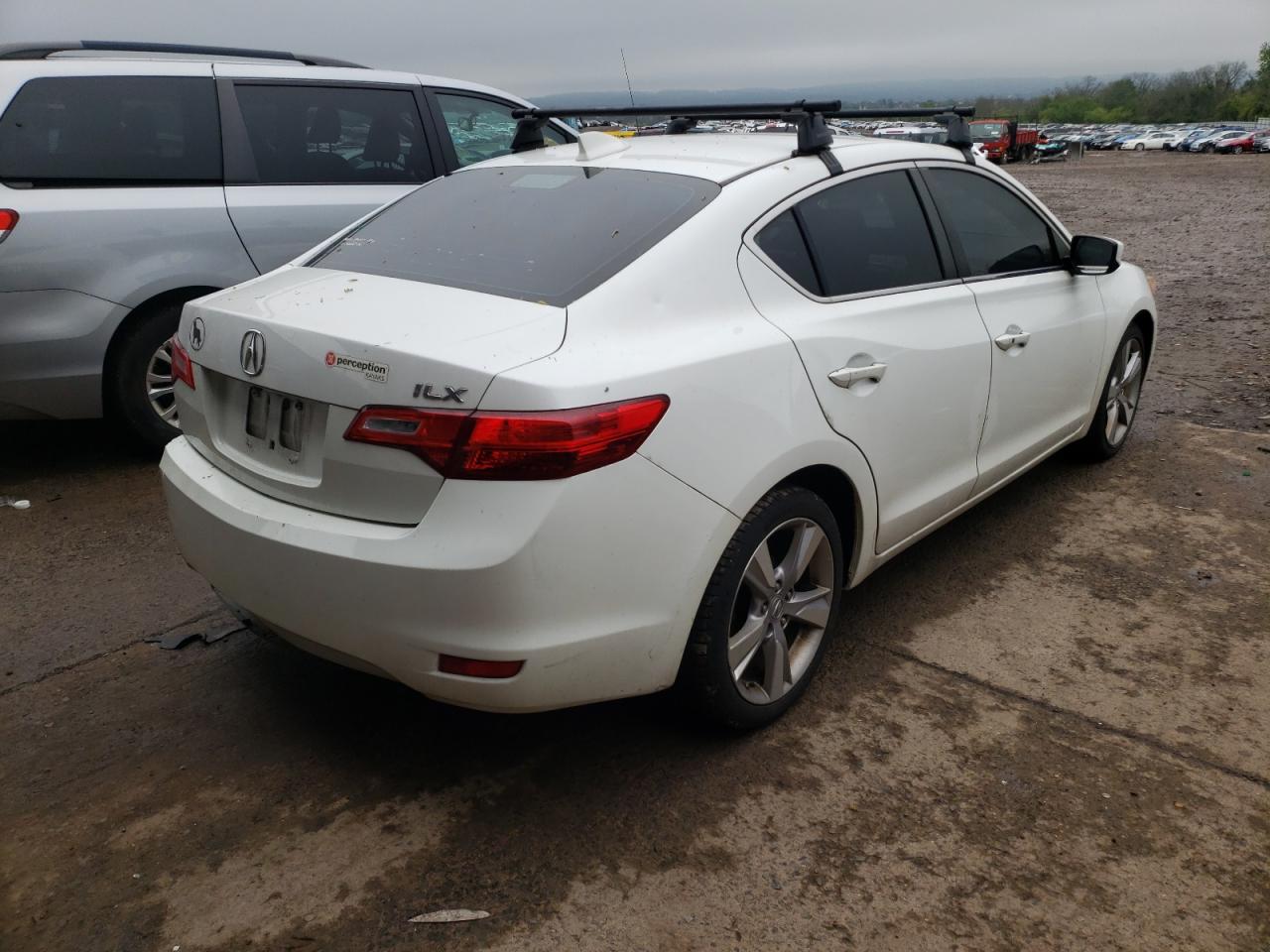 Photo 4 from auction – 2013 ACURA ILX 24 PRE with VIN 19VDE2E59DE000782