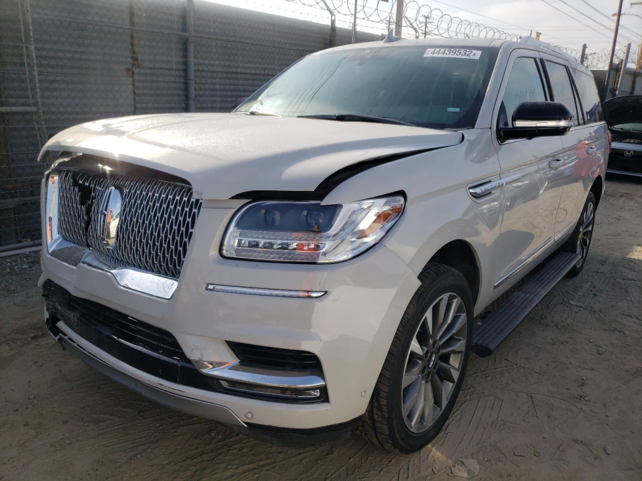 Photo 2 from auction – 2021 LINCOLN NAVIGATOR with VIN 5LMJJ2LT6MEL02946