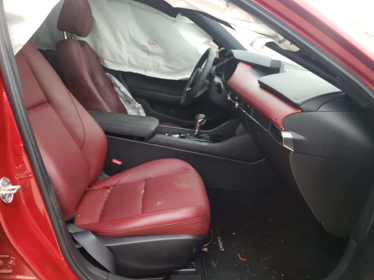 Photo 5 from auction – 2019 MAZDA 3 PREMIUM with VIN JM1BPANM5K1134750