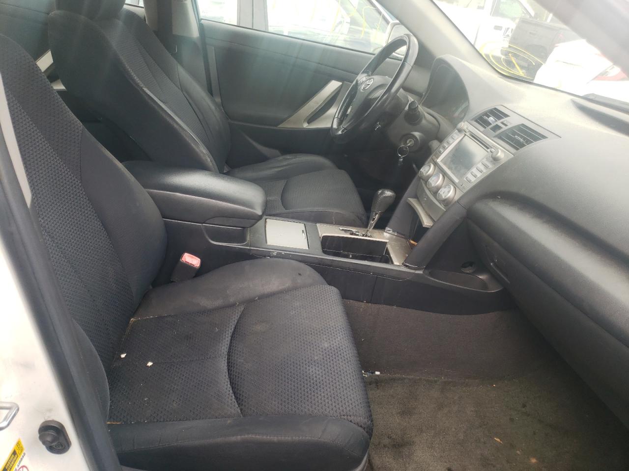 Photo 5 from auction – 2011 TOYOTA CAMRY BASE with VIN 4T1BF3EK1BU749481