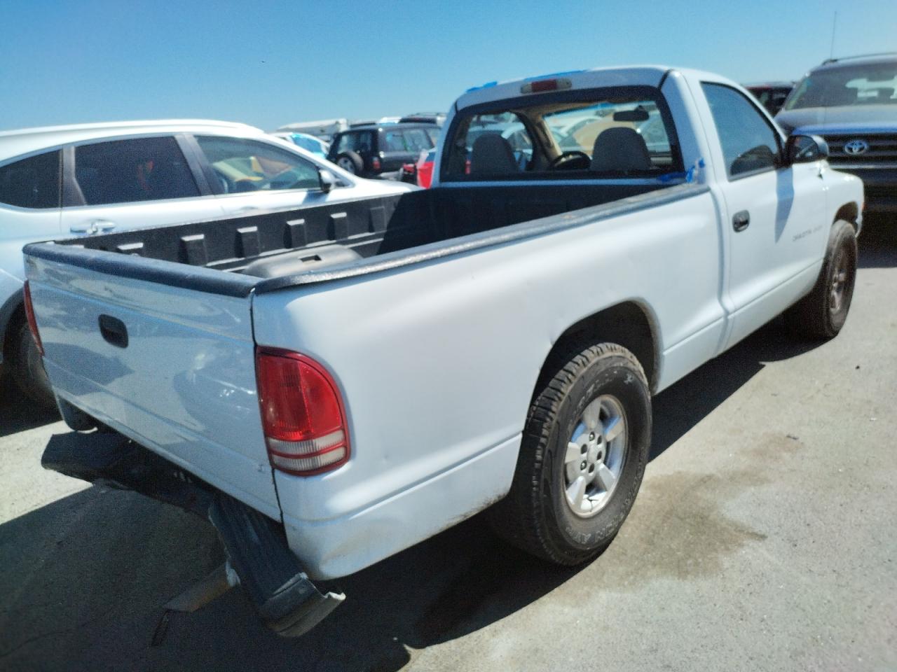 Photo 4 from auction – 2002 DODGE DAKOTA SPO with VIN 1B7FL36X02S604579