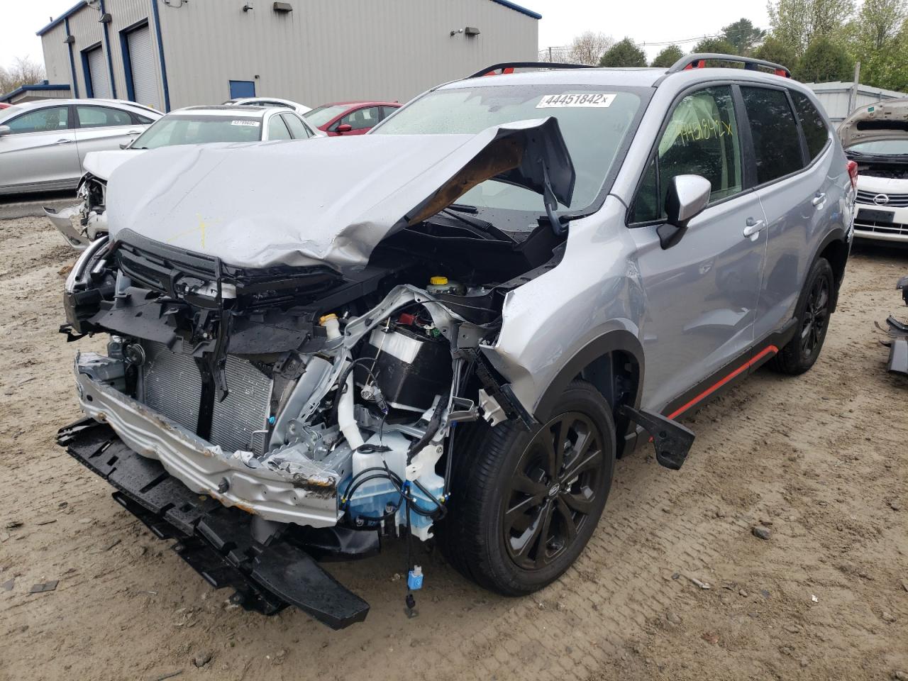 Foto 2 de la subasta – 2022 SUBARU FORESTER con VIN JF2SKAJC3NH433128