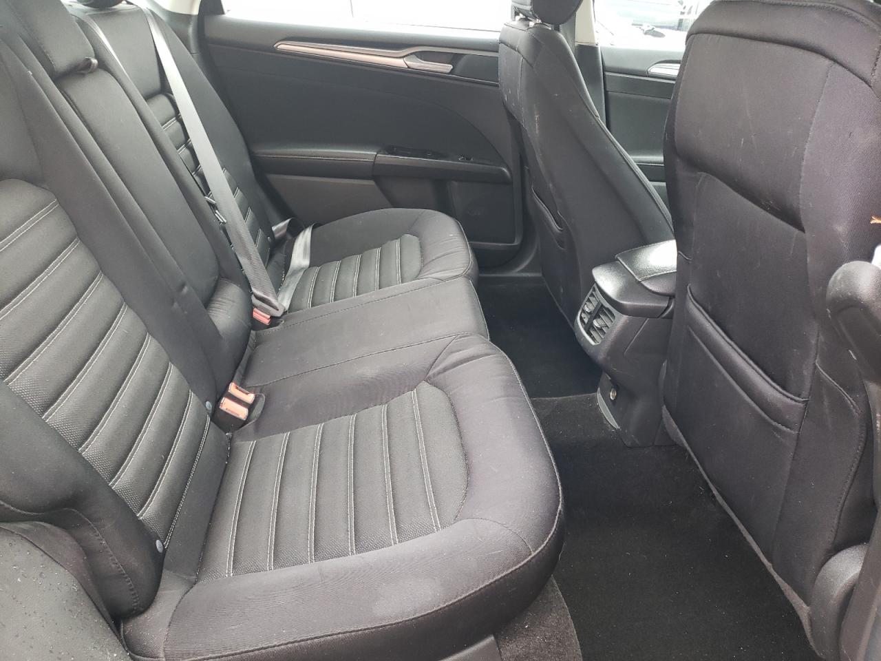 Photo 6 from auction – 2015 FORD FUSION SE with VIN 3FA6P0H7XFR169075