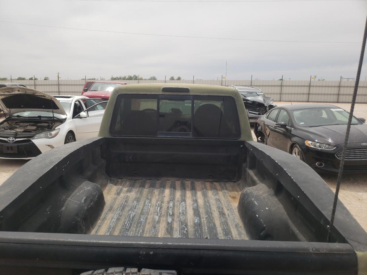 Photo 6 from auction – 2000 FORD RANGER with VIN 1FTYR10V0YPA59188