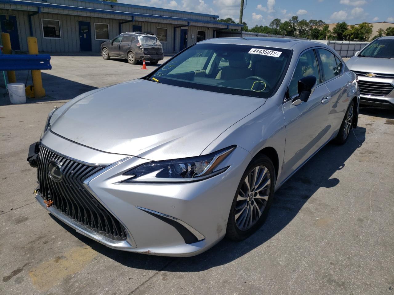 Photo 2 from auction – 2019 LEXUS ES 350 with VIN 58ABZ1B18KU037601