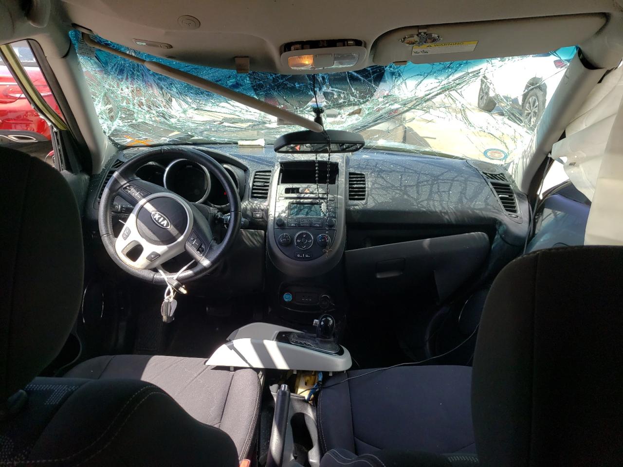 Снимка 9 от търг – 2012 KIA SOUL + с VIN KNDJT2A67C7380864