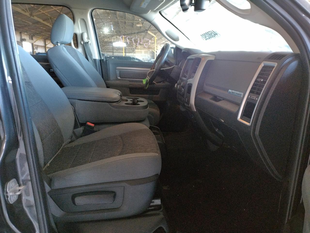 Photo 5 from auction – 2018 RAM 1500 SLT with VIN 1C6RR6LT0JS275290